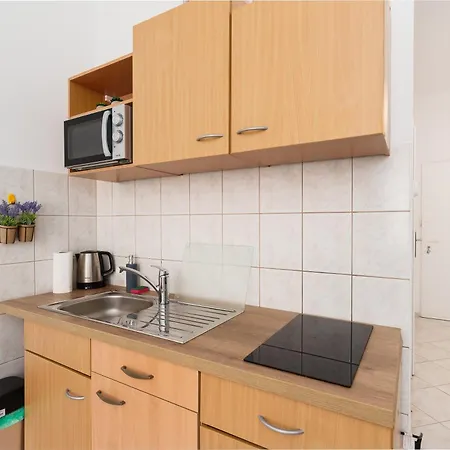Szum By Holidaysun Apartment *