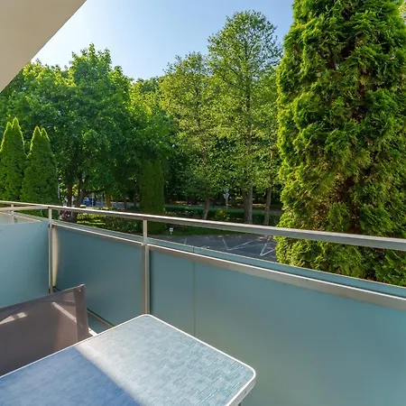 Szum By Holidaysun Apartment